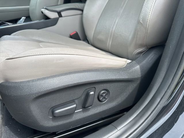 Used 2017 Hyundai Sonata Limited w/ Tech Package 03 image 4