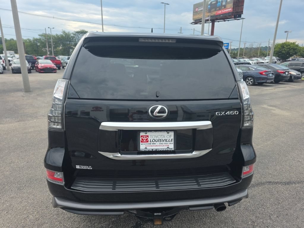 Used 2023 Lexus GX 460 Luxury w/ Sport Design Package AWD/4WD image 6