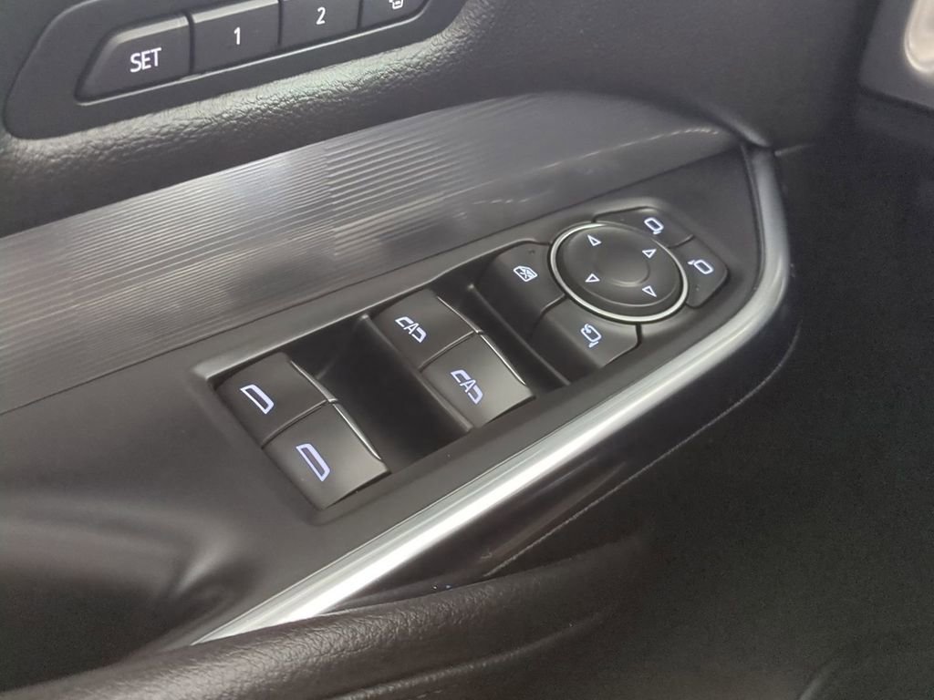 Used 2024 Cadillac XT4 Premium Luxury w/ Technology Package image 31