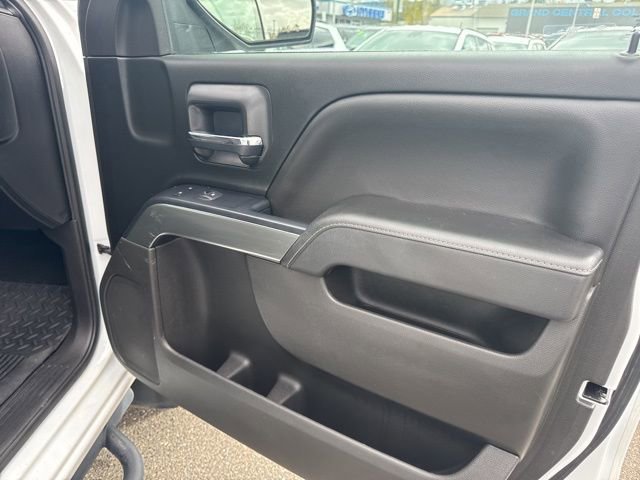 Used 2018 Chevrolet Silverado 1500 LT w/ LT Eassist Package image 8