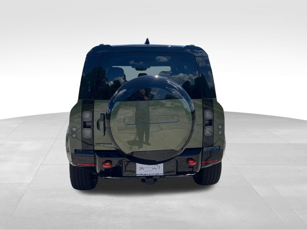 New 2026 Land Rover Defender 110 X AWD/4WD image 4