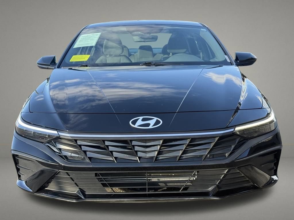 Used 2024 Hyundai Elantra SEL image 9