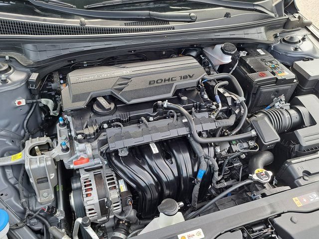 Used 2024 Hyundai Elantra SEL w/ Convenience Package FWD image 27