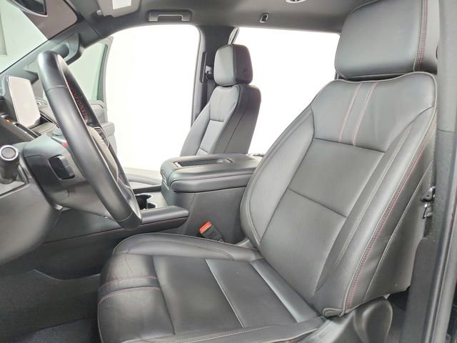 Used 2024 Chevrolet Suburban RST RWD image 19