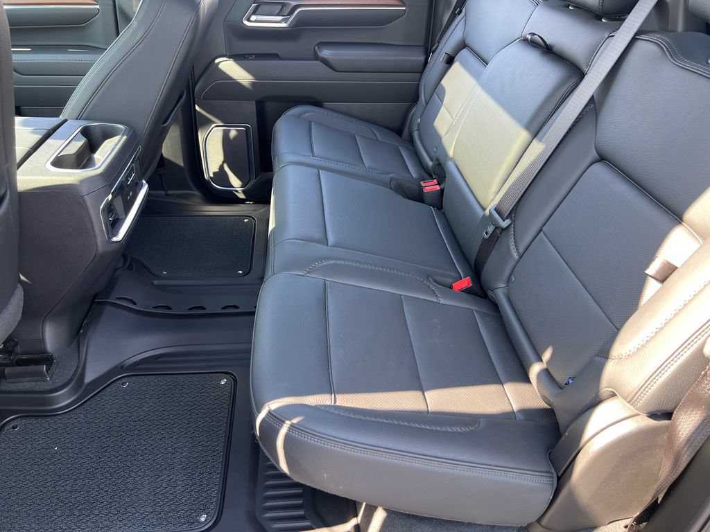 Used 2025 GMC Sierra 1500 Denali w/ Denali Reserve Package AWD/4WD image 12