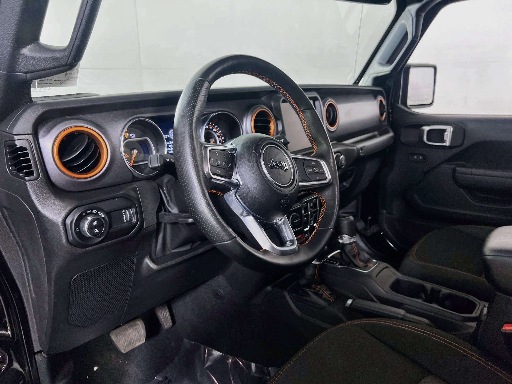 Used 2023 Jeep Gladiator Mojave w/ Cold Weather Group AWD/4WD image 9