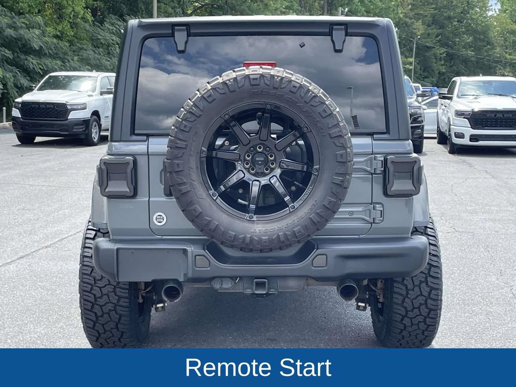 Used 2022 Jeep Wrangler Unlimited Sahara AWD/4WD image 7