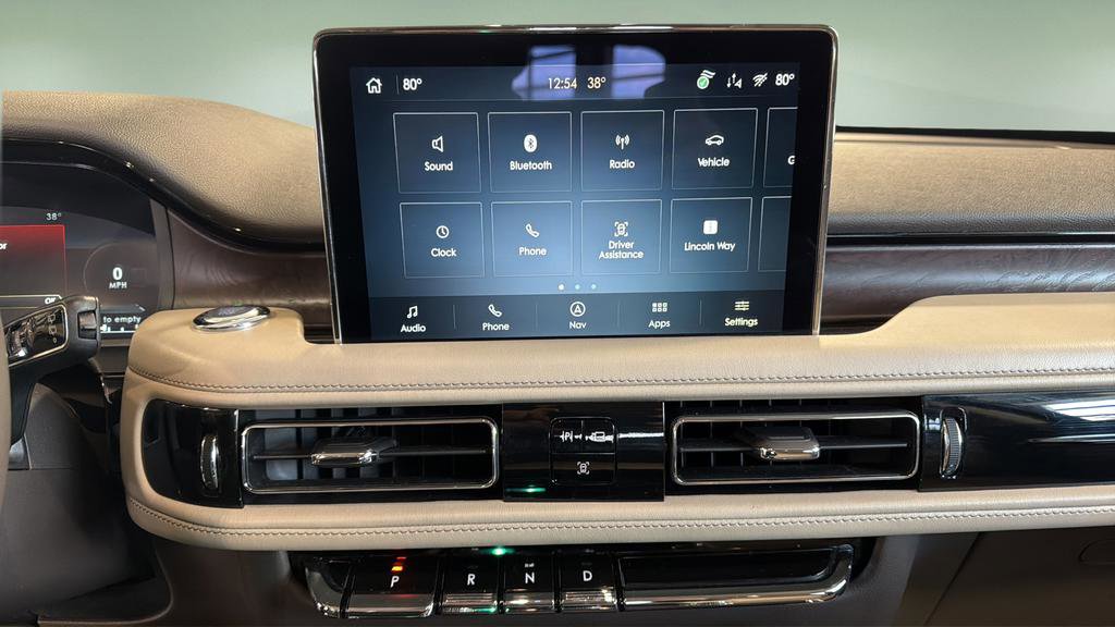 Used 2022 Lincoln Aviator Reserve w/ Equipment Group 201A image 26