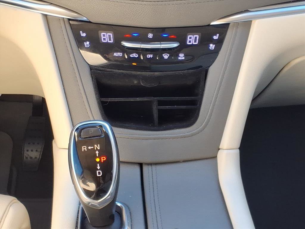 Used 2019 Cadillac XT5 Premium Luxury w/ Driver Assist Package image 7