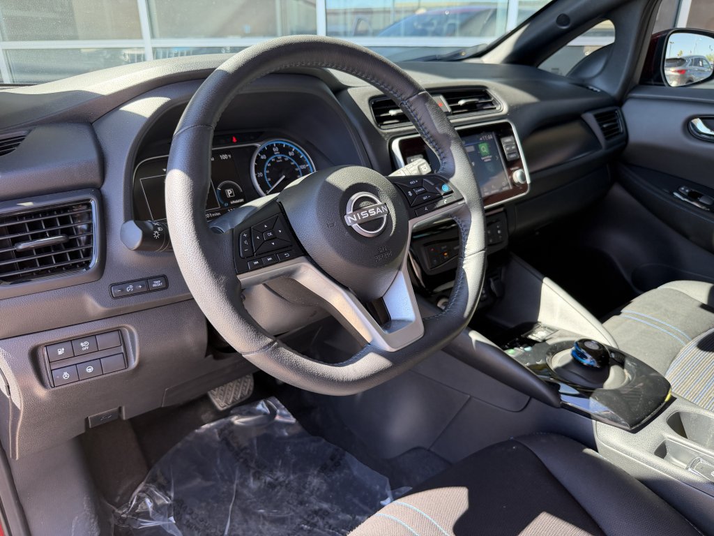 Used 2025 Nissan Leaf SV Plus FWD image 30