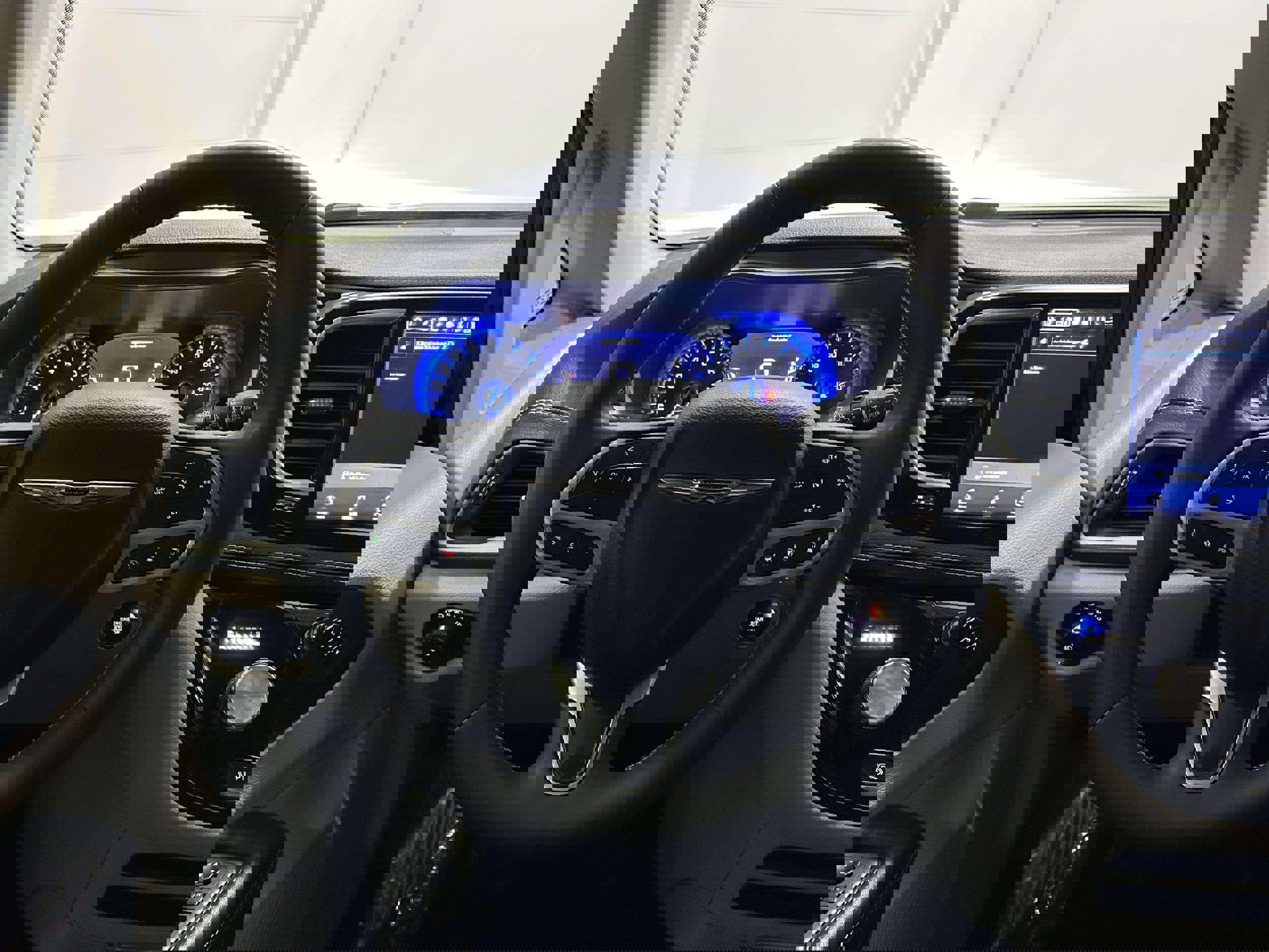 Used 2022 Chrysler Pacifica Touring-L image 12