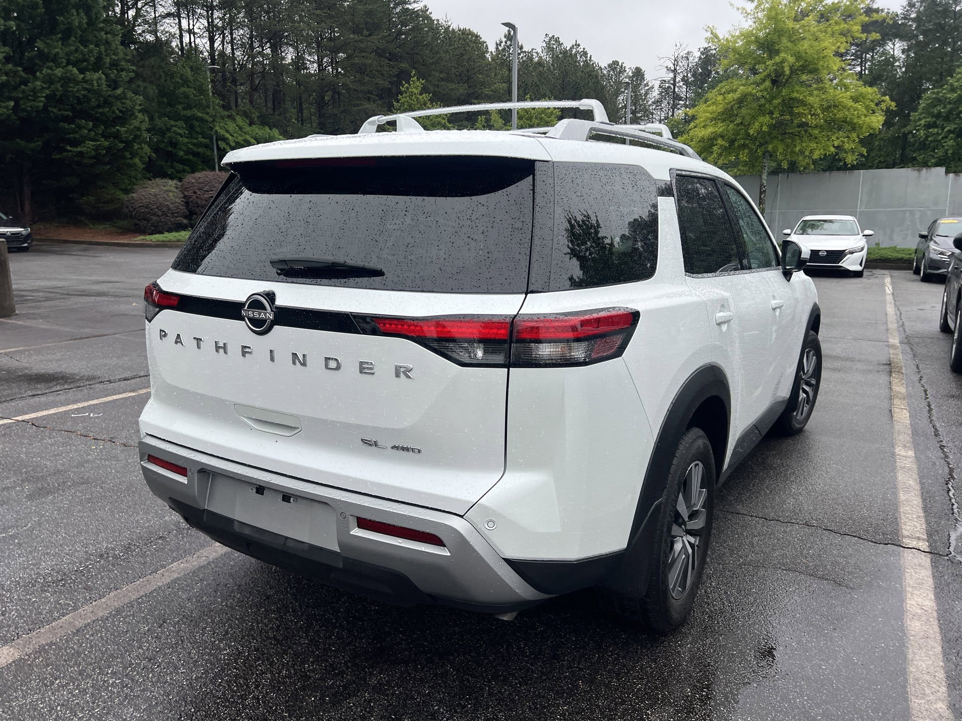 Certified 2025 Nissan Pathfinder SL AWD/4WD image 3