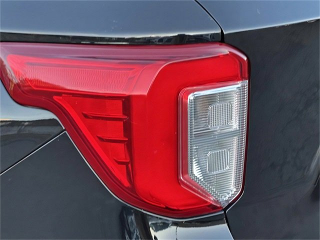 Used 2024 Ford Explorer XLT image 6