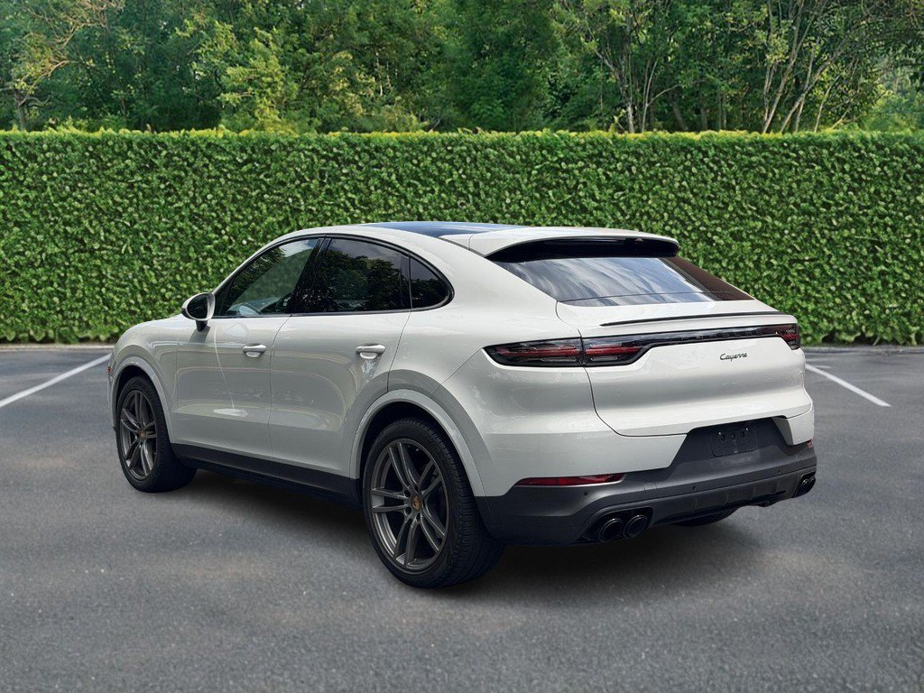 Used 2023 Porsche Cayenne Platinum Edition AWD/4WD image 6