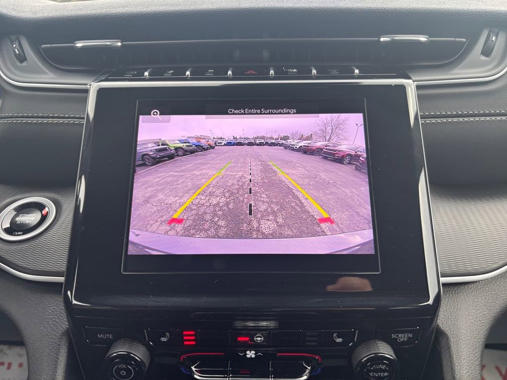 New 2025 Jeep Grand Cherokee L Laredo w/ Luxury Tech Group I image 18