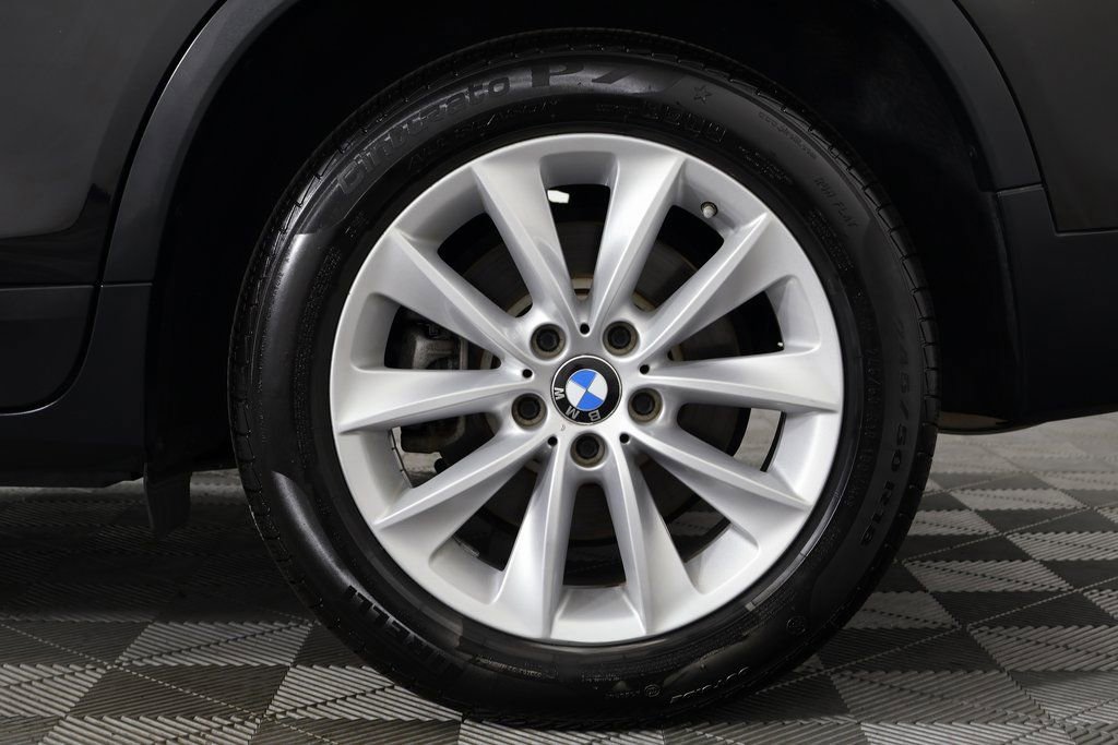 Used 2017 BMW X3 sDrive28i RWD image 16