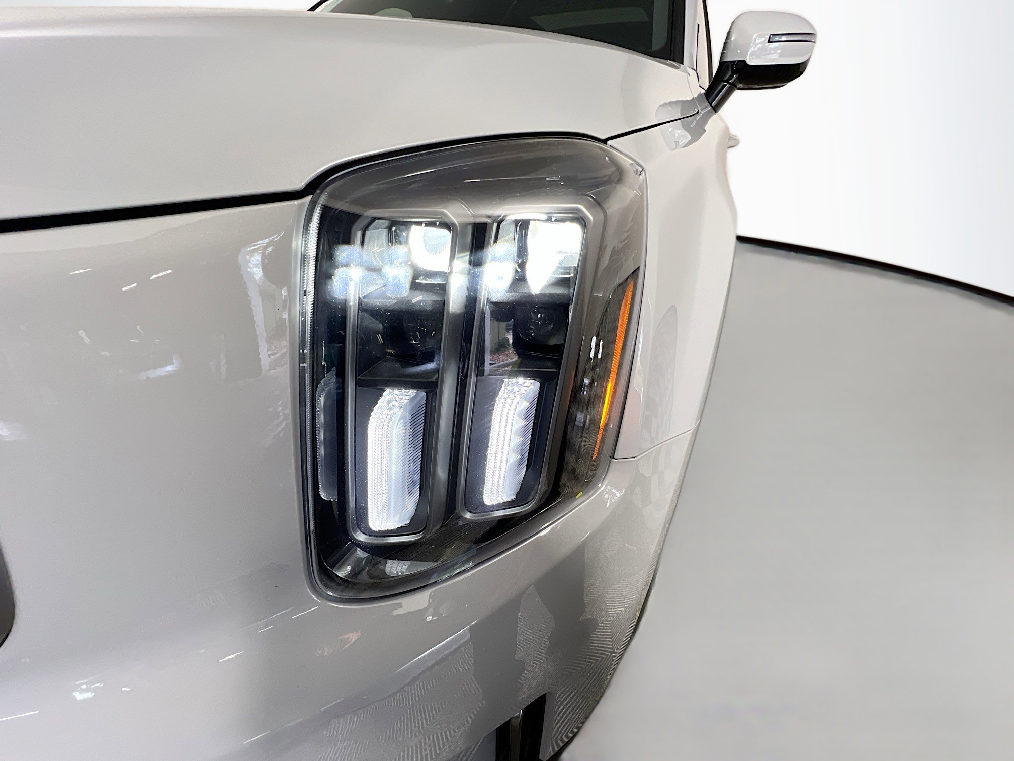 Used 2023 Kia Telluride SX X-Pro AWD/4WD image 12