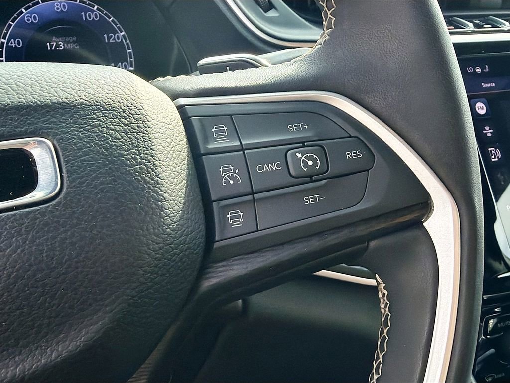 Used 2024 Jeep Grand Cherokee Altitude RWD image 36