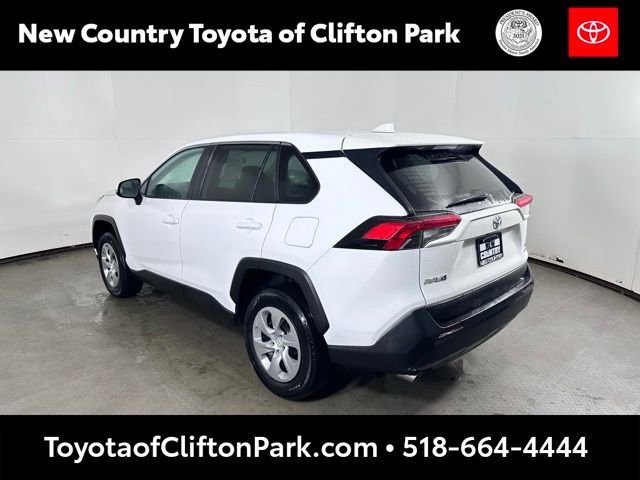 Used 2023 Toyota RAV4 LE image 5