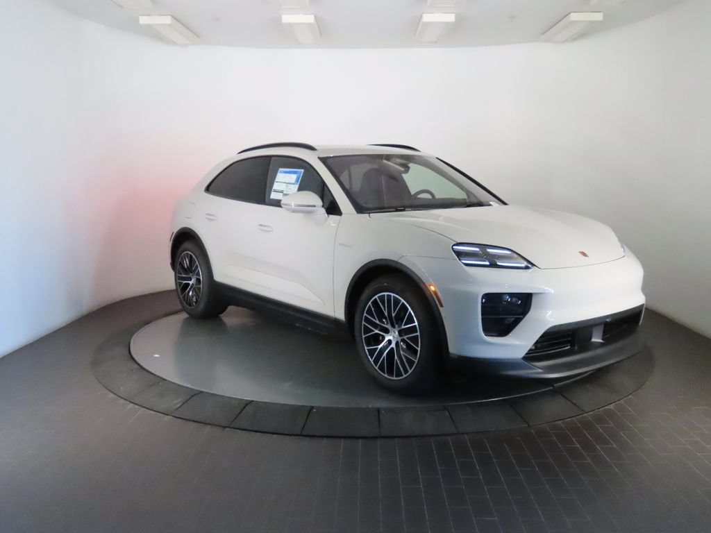 New 2026 Porsche Macan 4 Electric AWD/4WD image 9