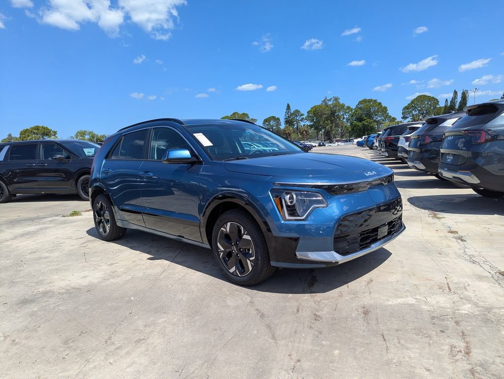 New 2026 Kia Niro Wind FWD image 2