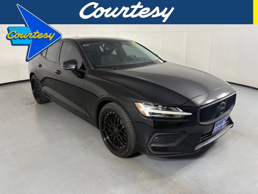 Used 2020 Volvo S60 T5 Momentum FWD video 1