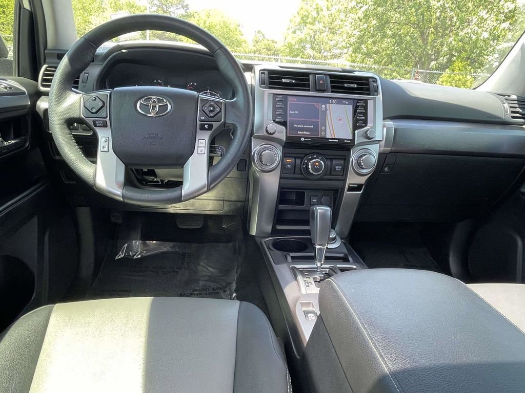 Used 2020 Toyota 4Runner SR5 Premium w/ Moonroof Package AWD/4WD image 16