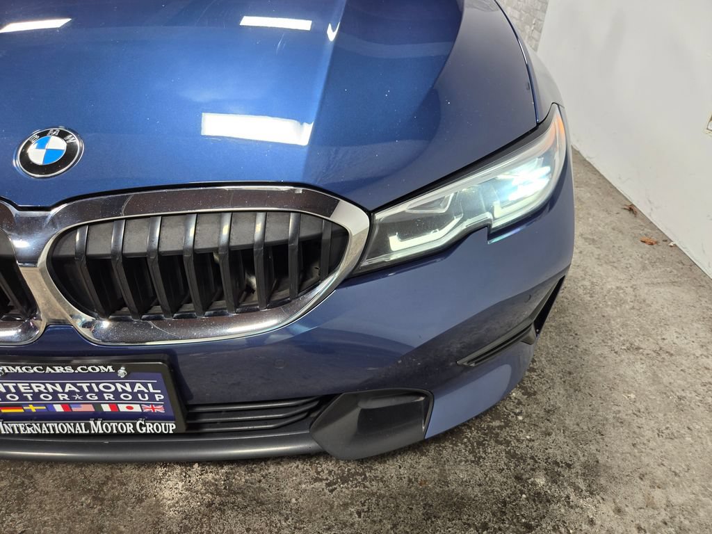 Used 2022 BMW 330i xDrive Sedan w/ Driving Assistance Package AWD/4WD image 6