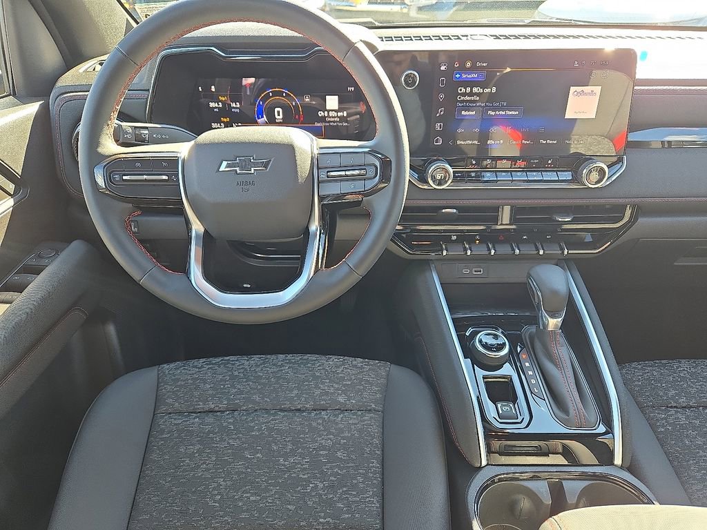 Used 2024 Chevrolet Colorado Z71 w/ Z71 Convenience Package 2 image 17