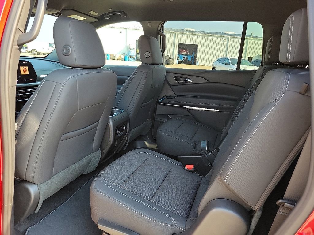 New 2026 Chevrolet Traverse LT w/ Driver Confidence Package image 10