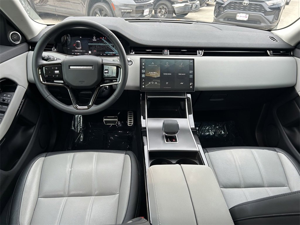 Used 2024 Land Rover Range Rover Evoque Dynamic SE image 17