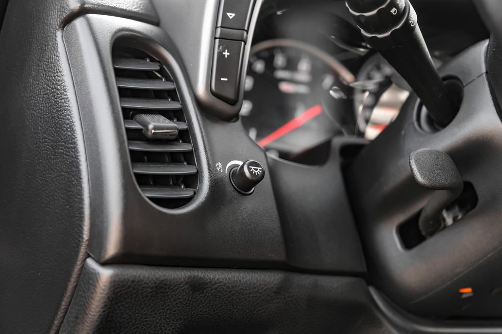 Used 2007 Chevrolet Corvette Z06 w/ Preferred Equipment Group image 17