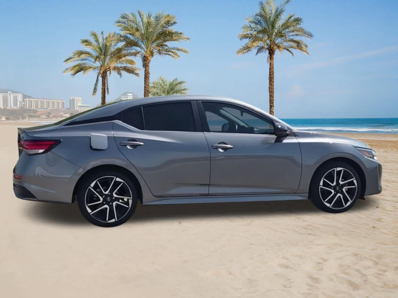 Used 2025 Nissan Sentra SR FWD image 9