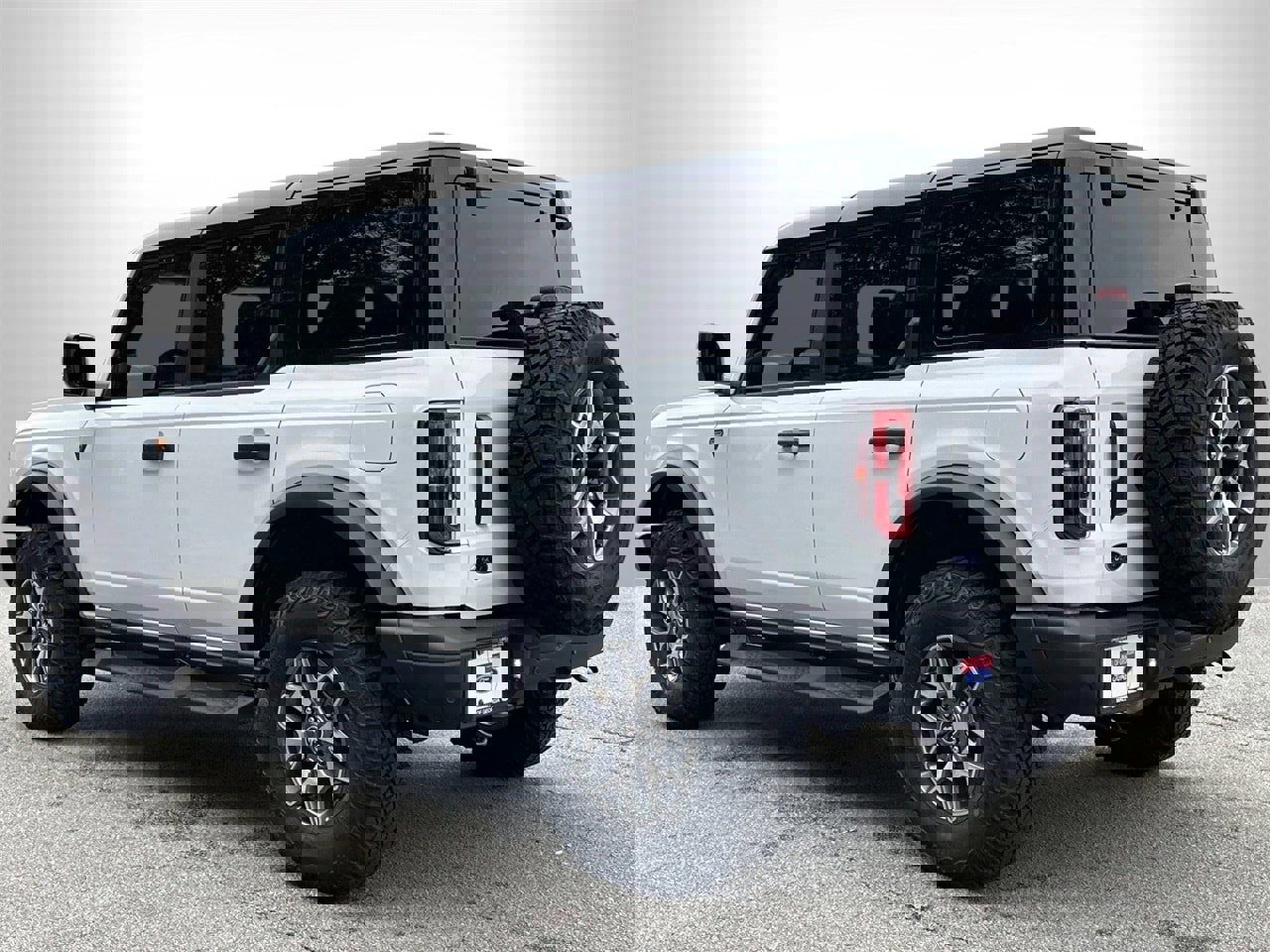 New 2025 Ford Bronco Badlands image 25