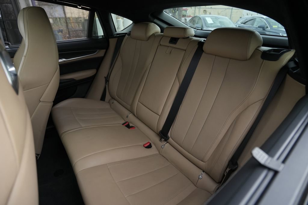 Used 2019 BMW X6 M image 20