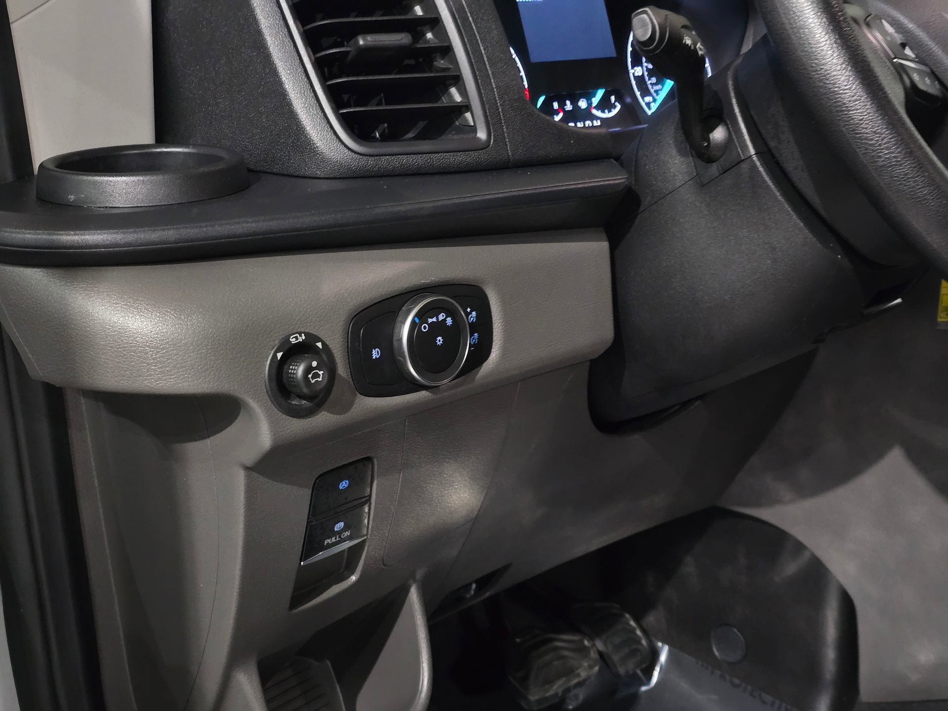 Used 2024 Ford Transit 350 XLT image 15