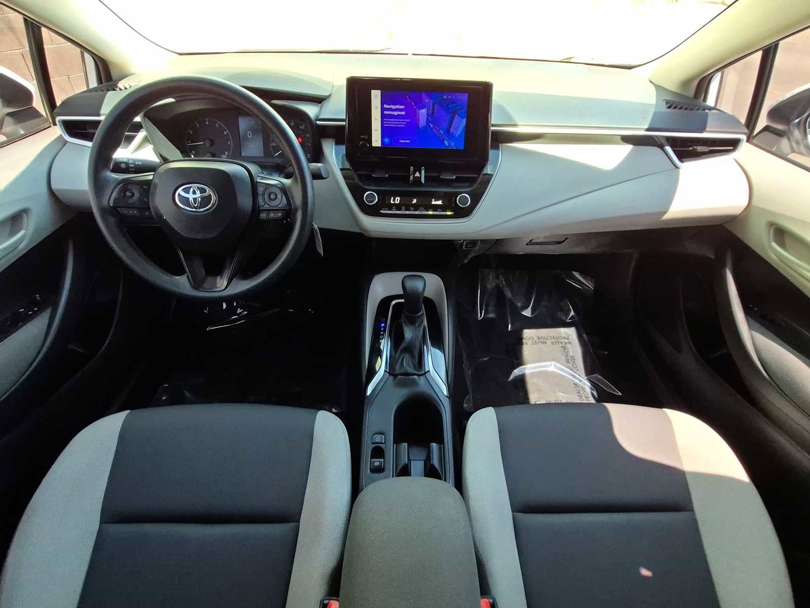 Used 2024 Toyota Corolla LE FWD image 14