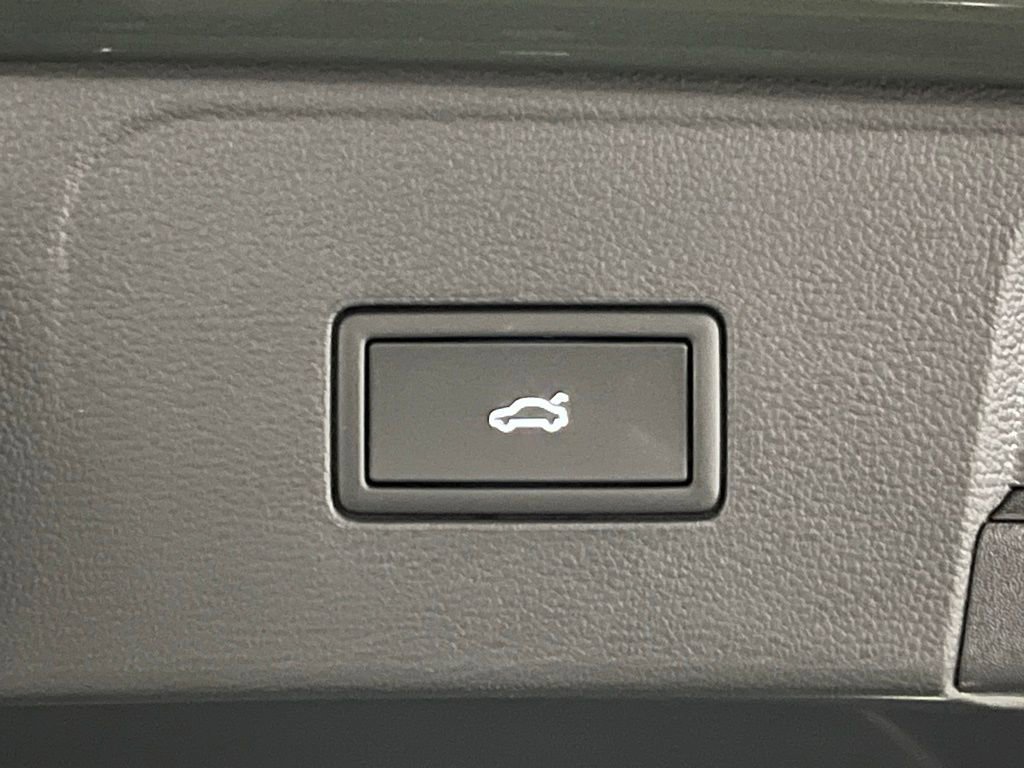 New 2026 Volkswagen Atlas SE image 36
