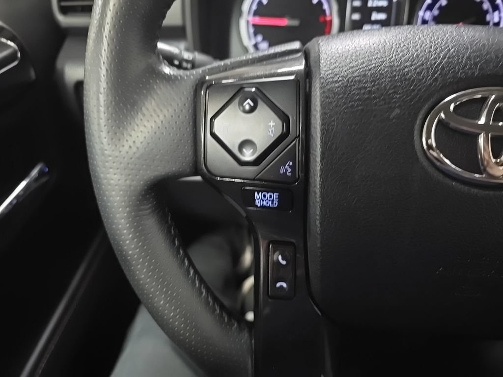 Used 2021 Toyota 4Runner TRD Off-Road Premium w/ Moonroof Package AWD/4WD image 21