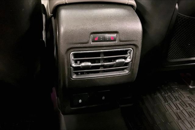 Used 2025 Lincoln Corsair Grand Touring w/ Equipment Group 302A image 33