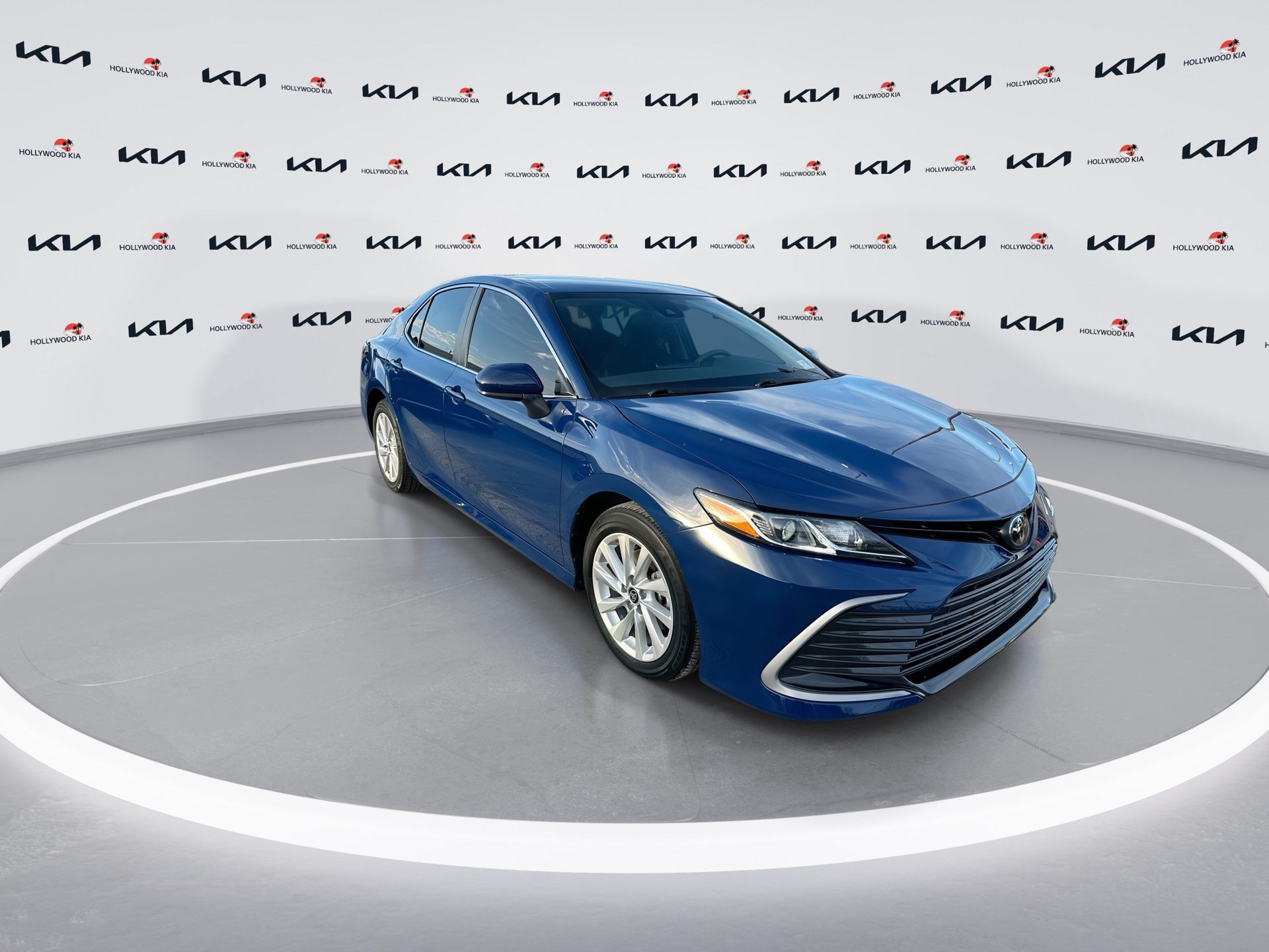 Used 2024 Toyota Camry LE FWD image 2