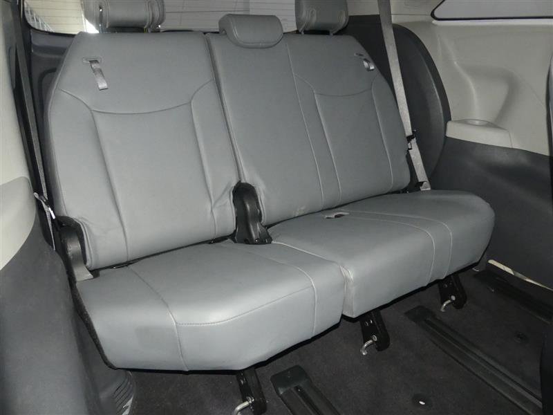 Used 2023 Toyota Sienna XLE w/ XLE Plus Package AWD/4WD image 25