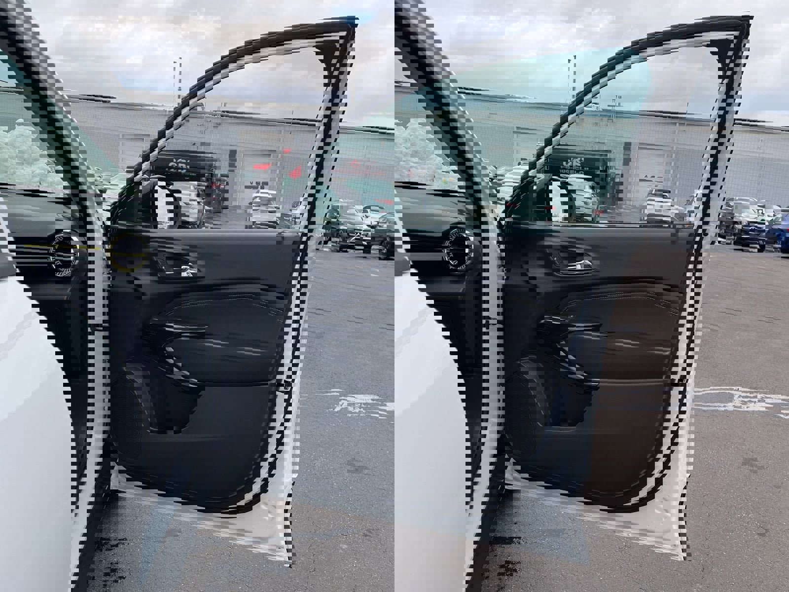 New 2026 Chevrolet Trax ACTIV w/ Sunroof Package image 15