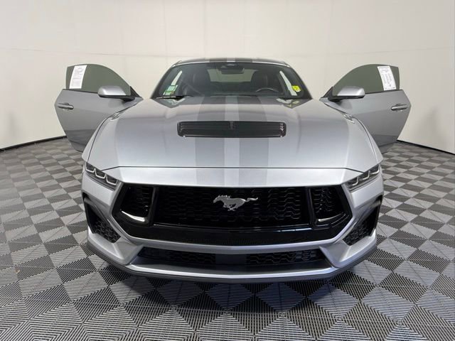 Used 2024 Ford Mustang GT Premium image 8
