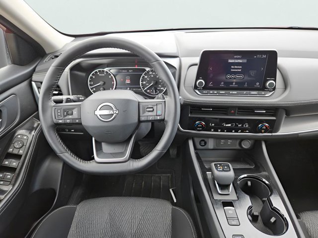 Certified 2025 Nissan Rogue SV image 19