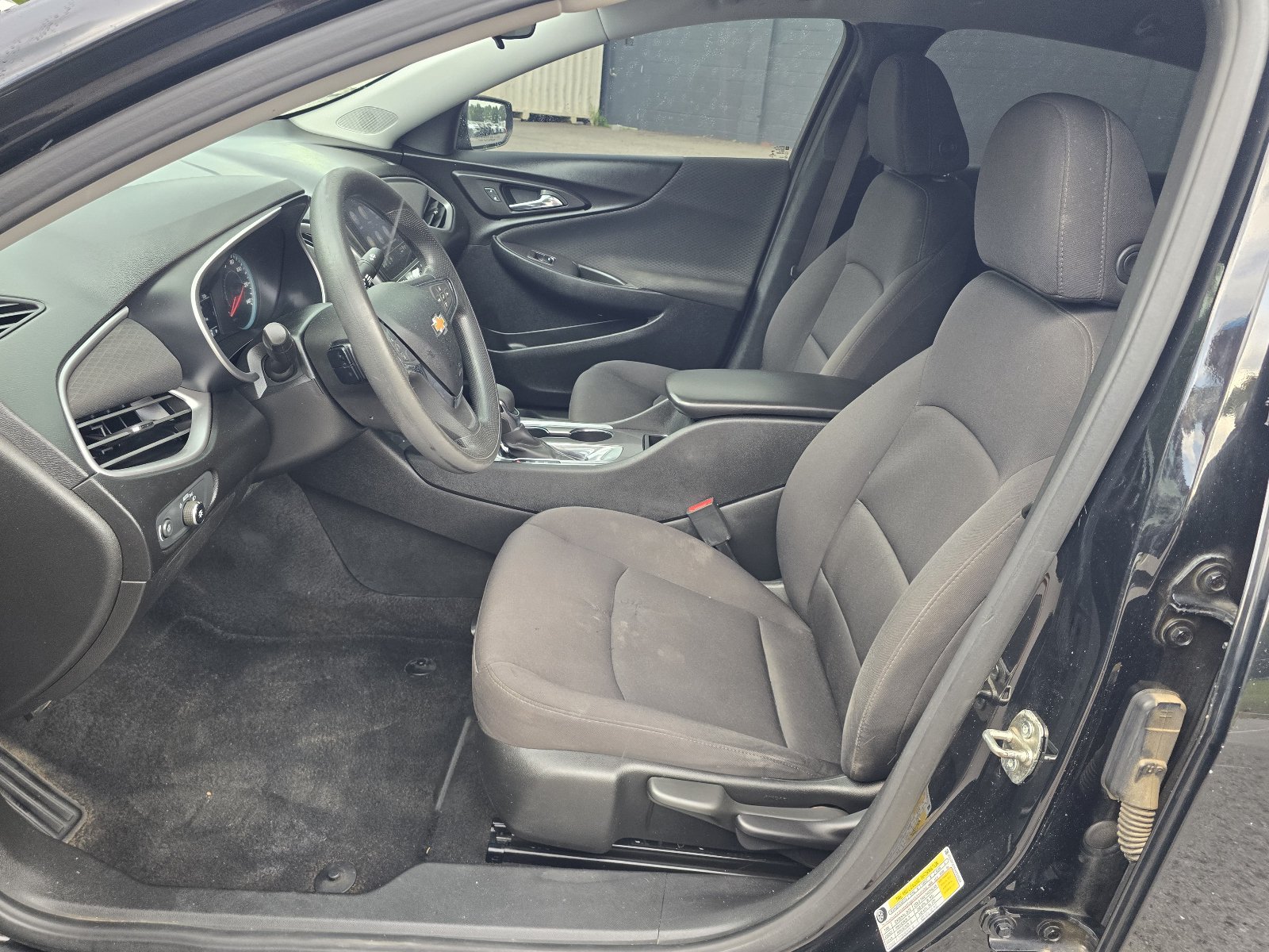 Used 2021 Chevrolet Malibu LS FWD image 13