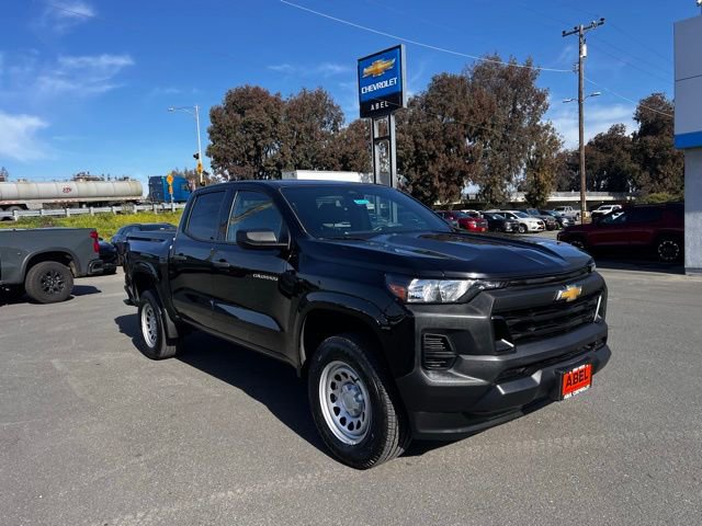 Used 2023 Chevrolet Colorado W/T image 2