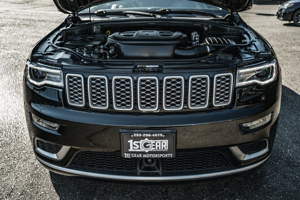 Used 2019 Jeep Grand Cherokee Summit AWD/4WD image 39