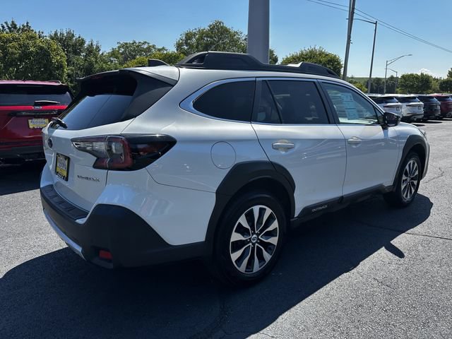 Used 2023 Subaru Outback Limited AWD/4WD image 5