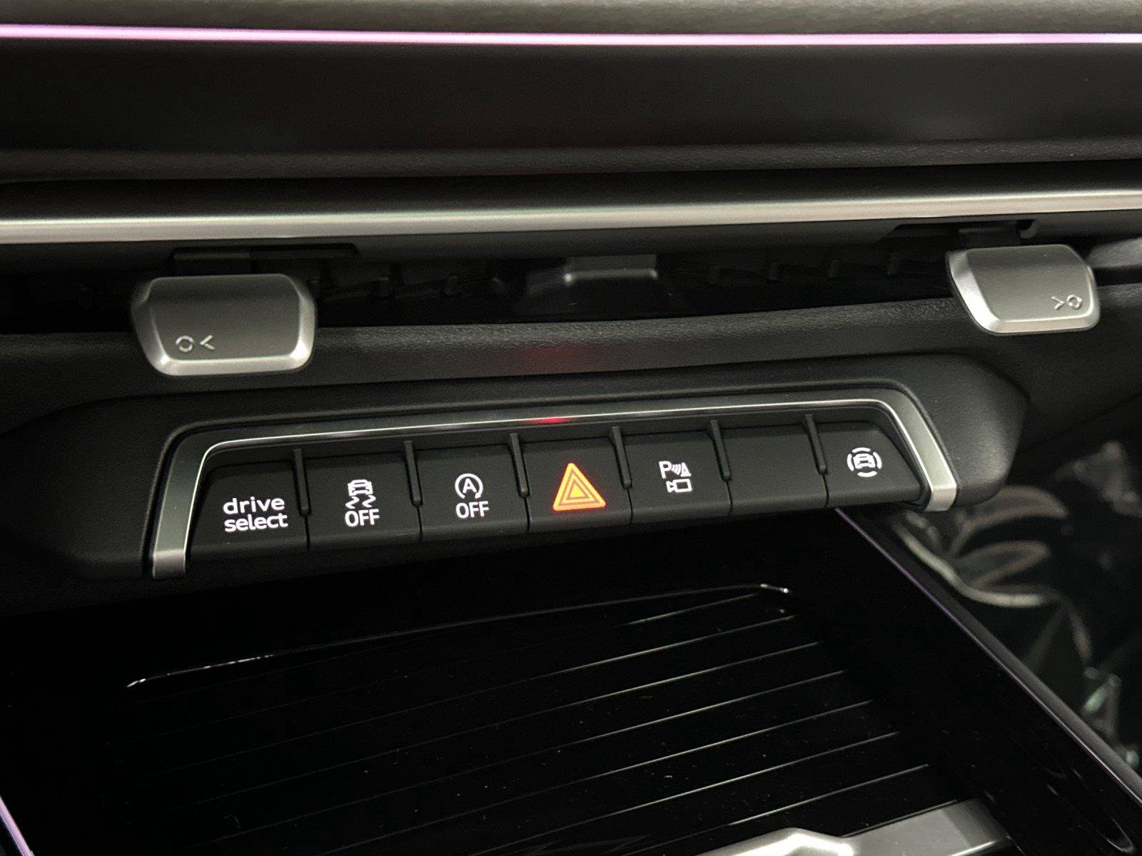 New 2026 Audi Q3 quattro 2.0T AWD/4WD image 20